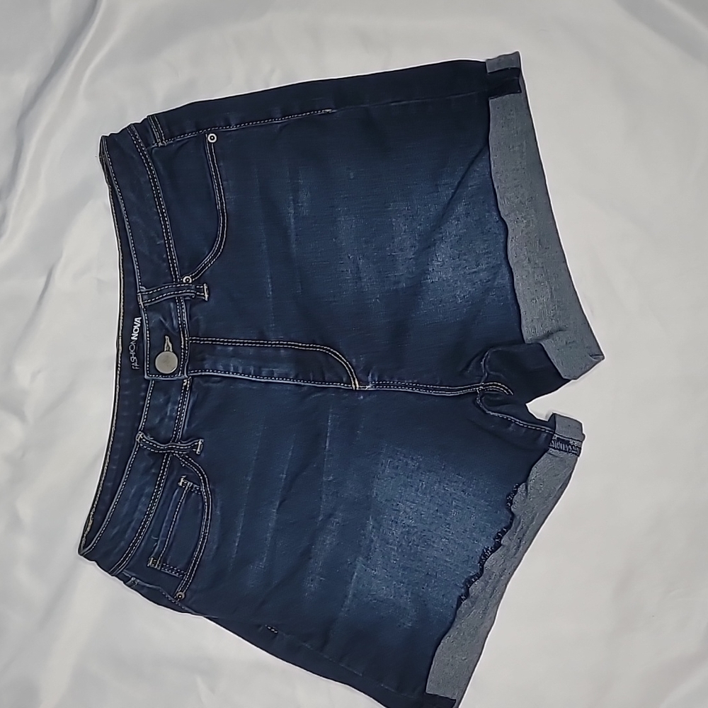 Blue Jean Short - Picture 1 of 3
